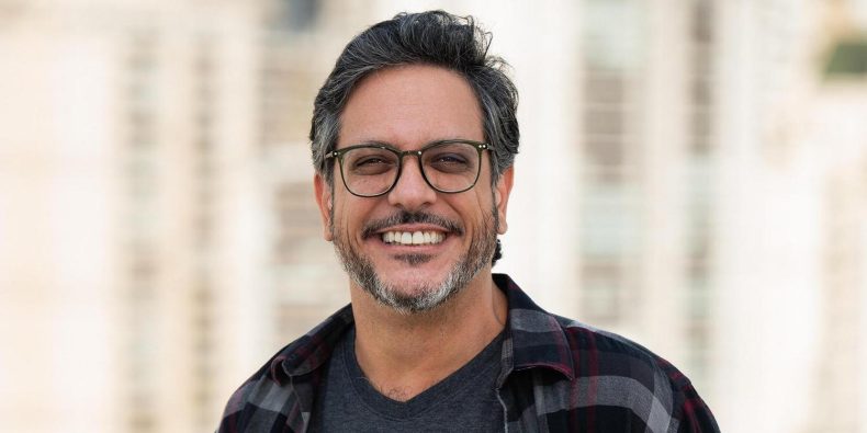 Lúcio Mauro Filho revela câncer no intestino após covid