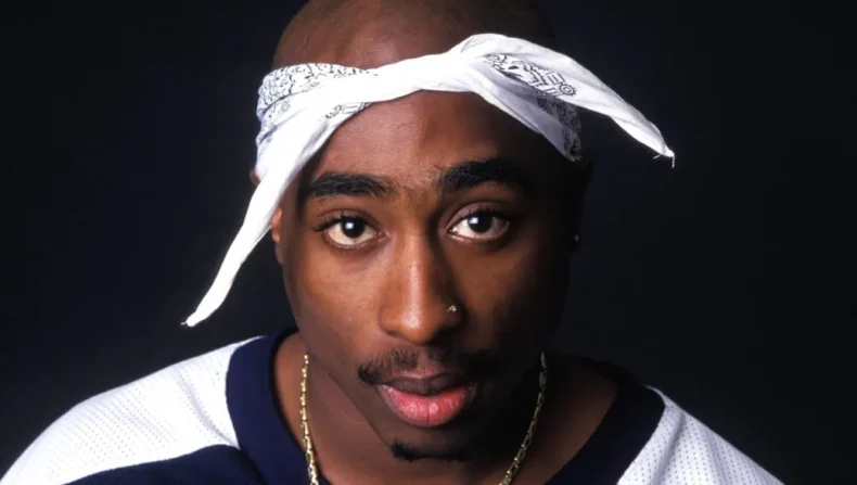 Assassinato de Tupac chega a julgamento após 30 anos