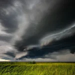 Inmet emite alerta de perigo para tempestades na Região Sul