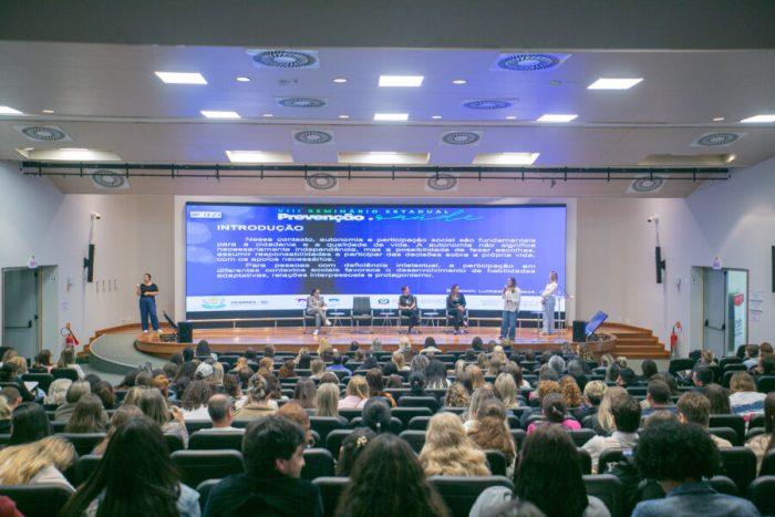 Alesc debate saúde e inclusão de pessoas com deficiência