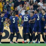 Brasil leva virada da Austrália, mas reage e garante vitória por 4 a 2