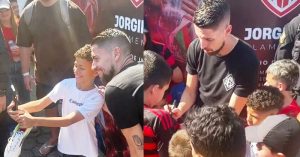 De folga no Flamengo, Jorginho participa de evento em Imbituba