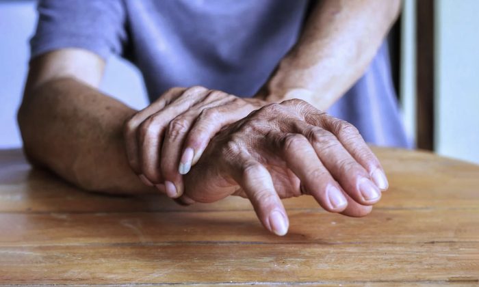 Câmara de Blumenau aprova política de atenção a pacientes com Parkinson