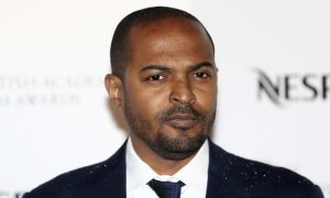 Ator Noel Clarke é indiciado por seis crimes sexuais