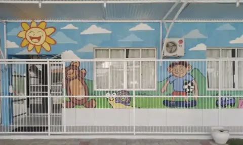 Bebê de um ano morre engasgado em creche de SC