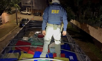 PRF apreende 6,8 toneladas de maconha com destino a SC