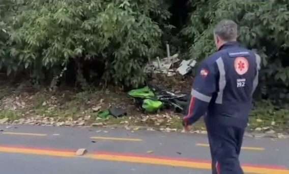 Jovem perde a vida em grave acidente de moto