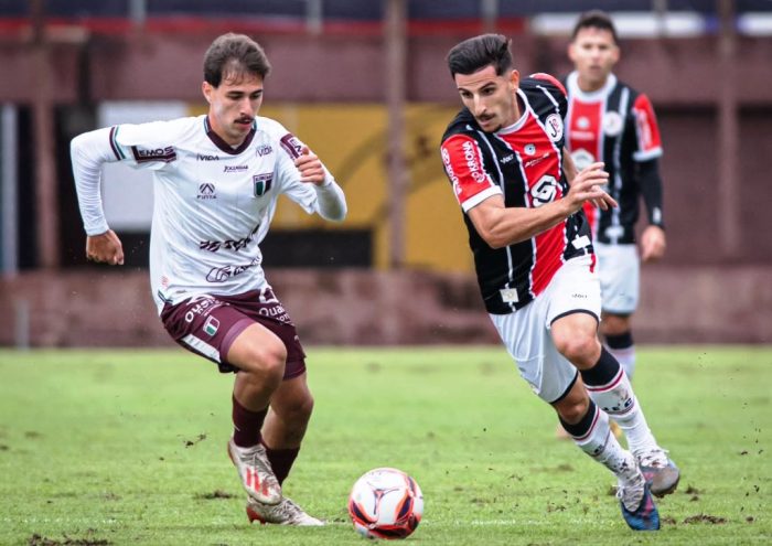 Joinville supera o Blumenau e vence a primeira na Copa SC