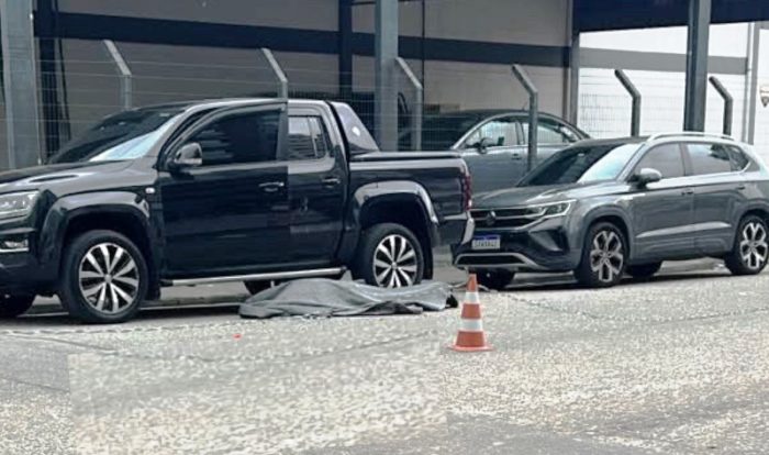 Homem é morto a tiros na frente da mulher e da filha em Palhoça