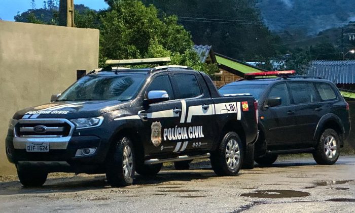 Mulheres eram mantidas em casa de prostituição após dívidas de até R$ 10 mil em SC