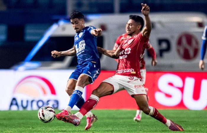 Avaí empata em casa e segue no Z4 da Série B
