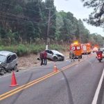 Colisão frontal leva dois motoristas ao hospital em Florianópolis