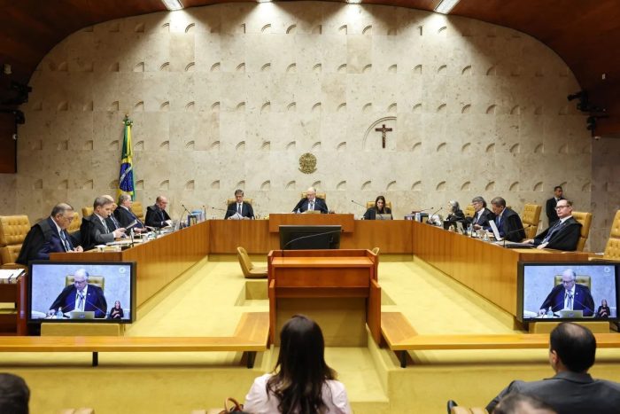 Julgamento sobre Moraes é suspenso no STF