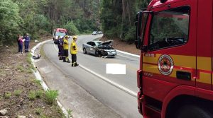 Colisão entre carro e moto deixa um morto na BR-282, em Águas Mornas