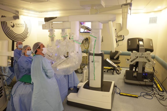 Hospital em Joinville realiza primeira cirurgia robótica pediátrica