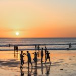 Depois do calor de sábado, tempo muda e SC tem risco de temporais neste domingo