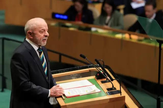 Lula diz na ONU que Brasil ‘não cabe no quintal de ninguém’