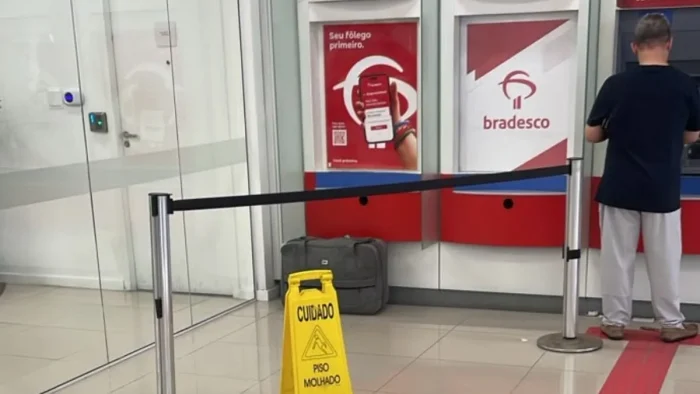 Ameaça de explosivo mobiliza Bope e isola centro de Joinville