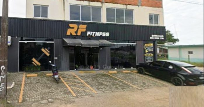 Homem em situação de rua é encontrado morto em frente a academia em SC