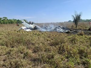 Avião cai e deixa três mortos no Mato Grosso