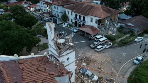 Terremoto de 7,7 assusta o Panamá, destrói igreja centenária e derruba hotel