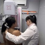 Outubro Rosa: carretas de SC fazem 25 mil exames