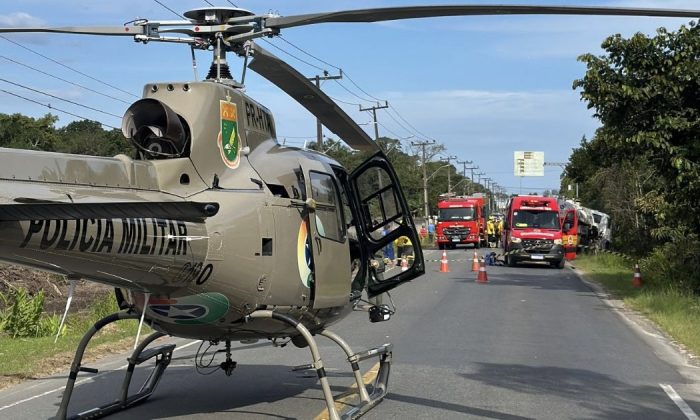 Motorista morre em grave colisão entre carro e caminhão