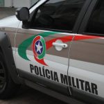 Populares agridem suspeito de estupro antes de prisão