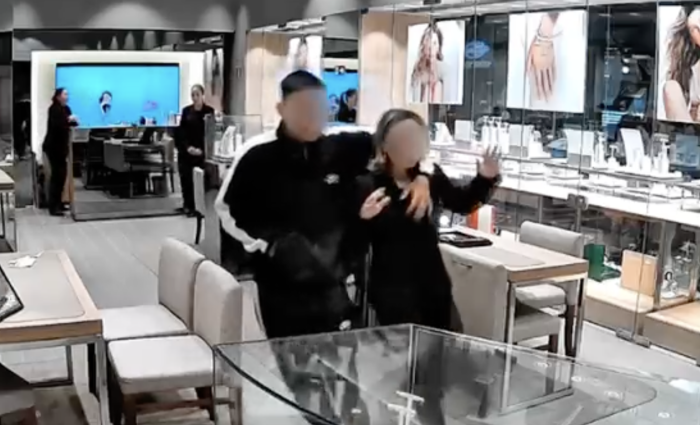 Operação prende trio por roubo a joalheria em SC e no PR