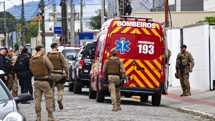 Bombeiro aposentado atira dentro de casa e mobiliza Bope em Itajaí