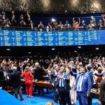 Senado aprova fim da escala 6×1 por 75 votos a 1