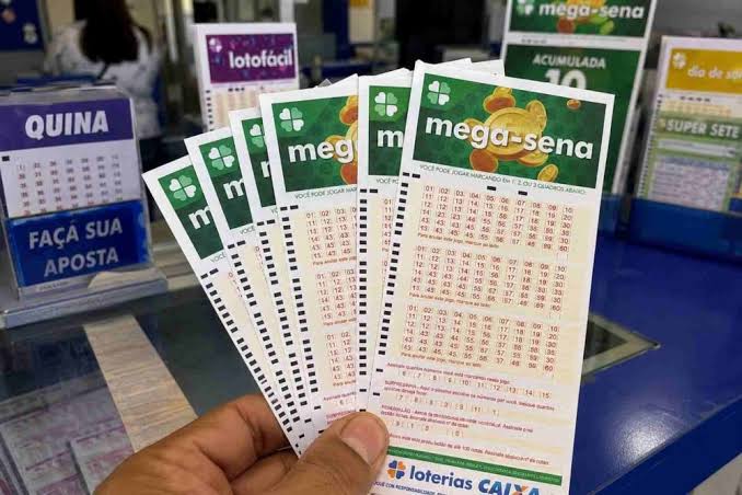 Mega-Sena acumula, mas apostas de SC faturam bolada; saiba onde