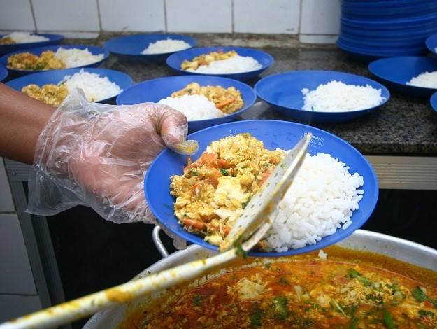 Alesc aprova projeto que inclui peixe na merenda das escolas estaduais